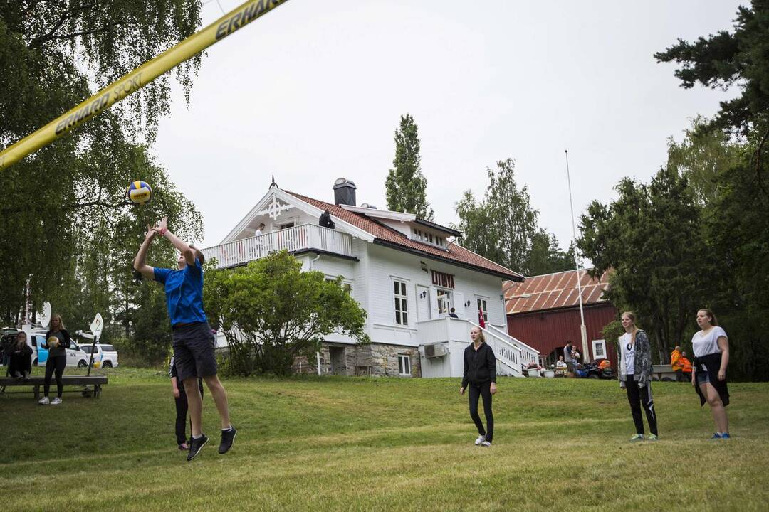 Norvegijos jaunimas grįžo į Utiojos salą