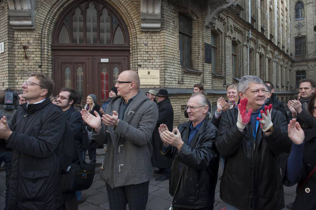 Žurnalistų protestas prie STT