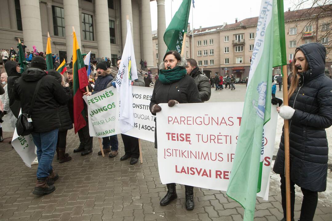 Policijos pareigūnų protestas prie Seimo