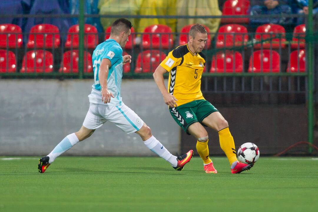 Futbolas: Lietuva – Slovėnija 2:2