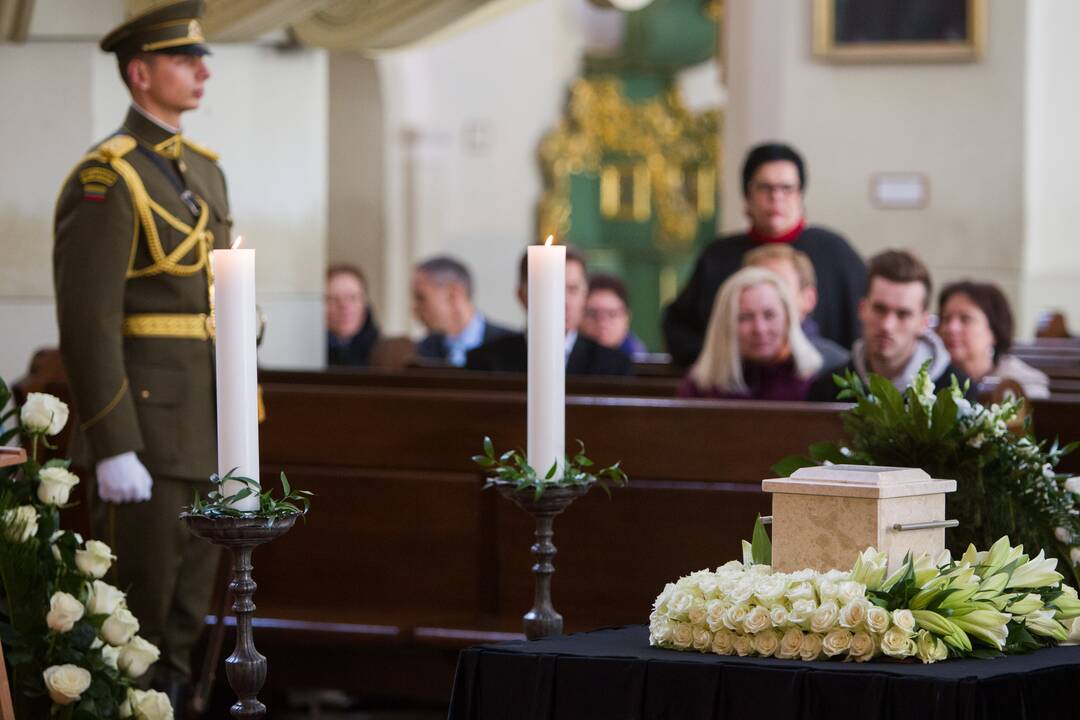 Atsisveikinimas su ministru J. Požela