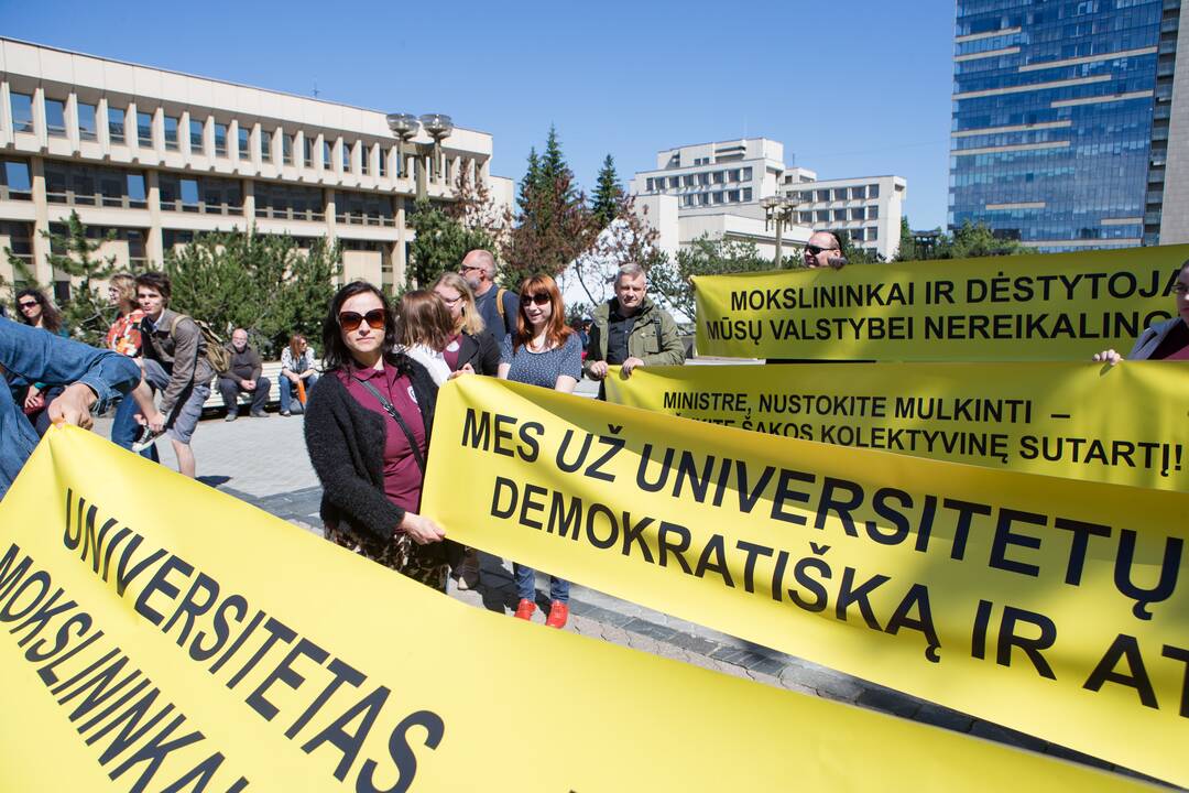 Mitingas dėl universitetų reformos