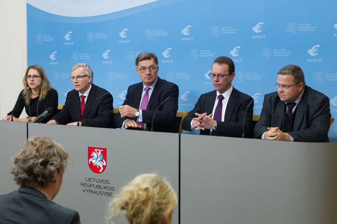 Spaudos konferencija dėl euro įvedimo Lietuvoje