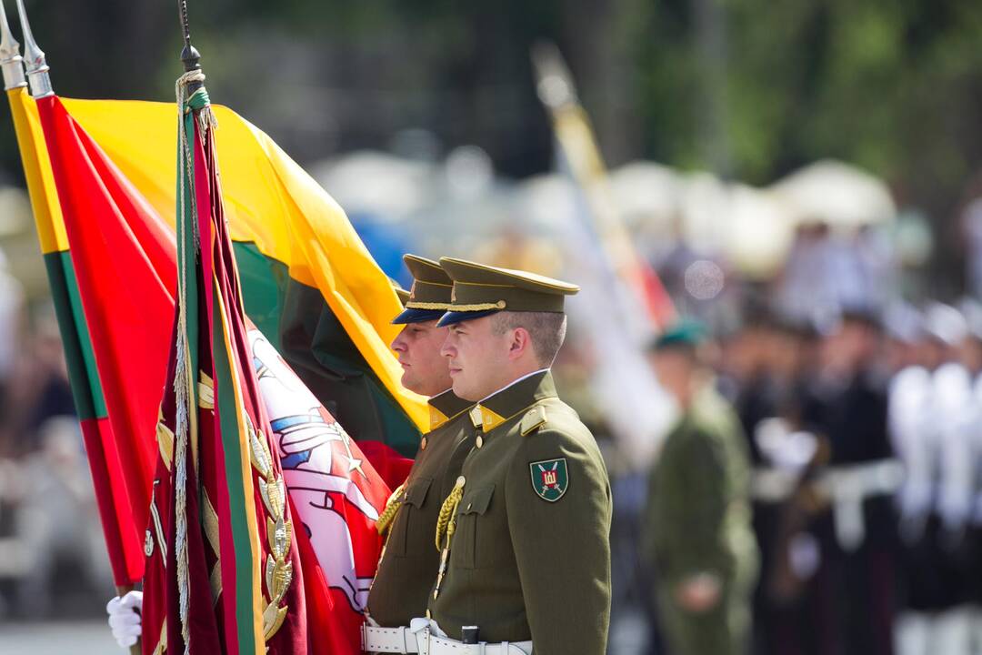 Prisiekė naujas Lietuvos kariuomenės vadas