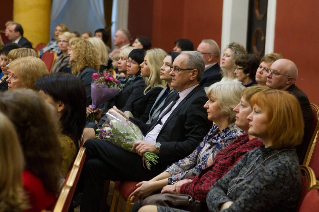 „Auksinės mediko širdies“ apdovanojimai