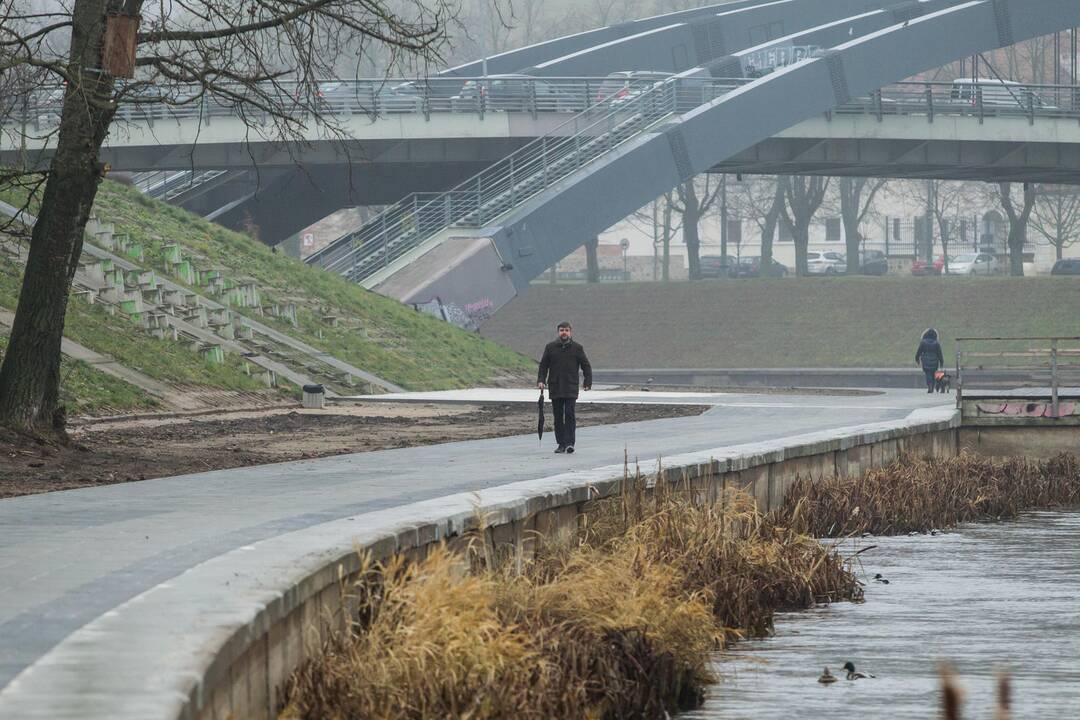 Suremontuoti pirmieji 500 metrų Neries krantinės