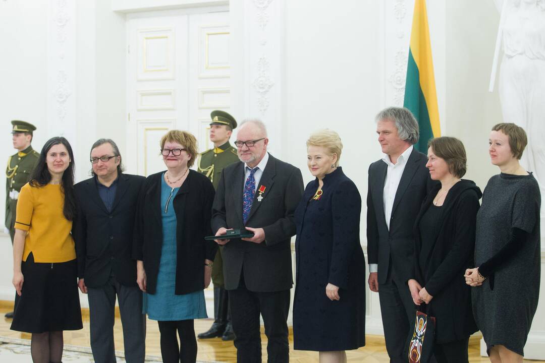 Apdovanoti Lietuvai nusipelnę asmenys