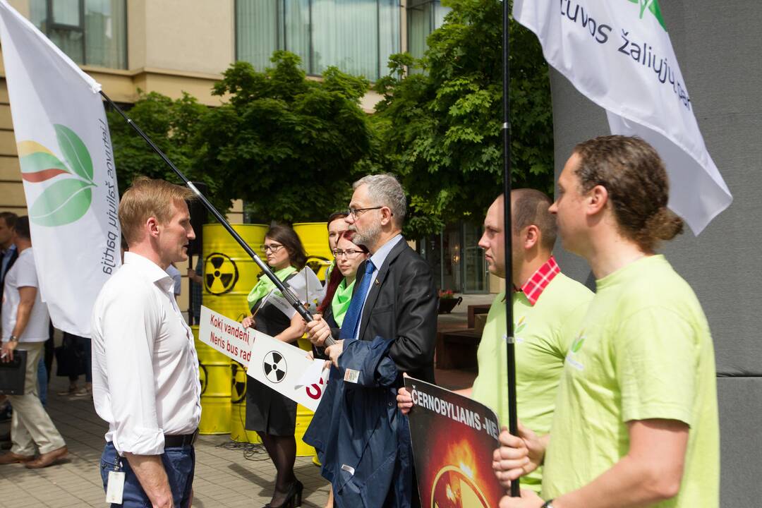 Konservatorių protesto akcija prieš Astravo AE