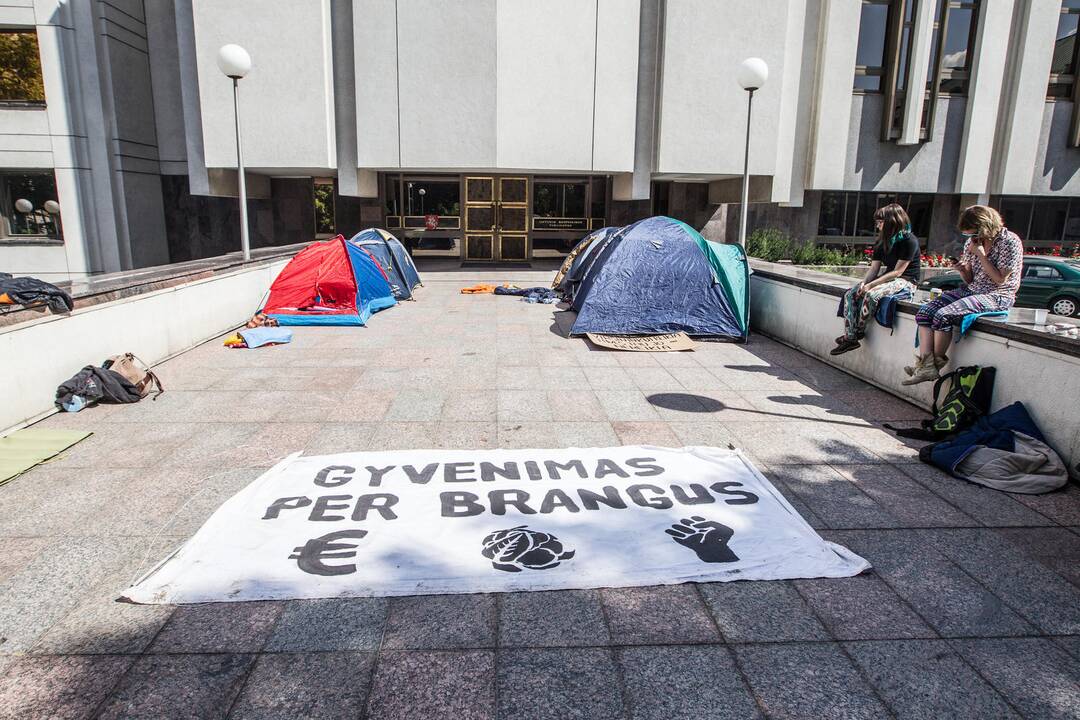 Jaunimo protesto akcija prieš naują Darbo kodeksą