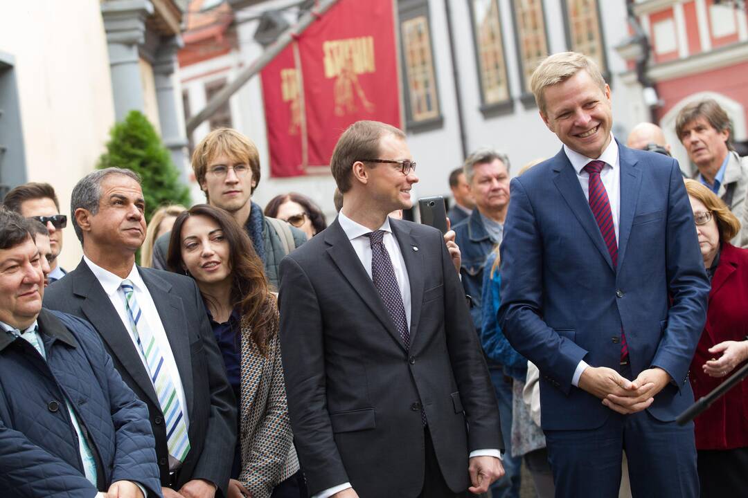 Žydų gatvėje – lentelė hebrajų ir jidiš kalbomis