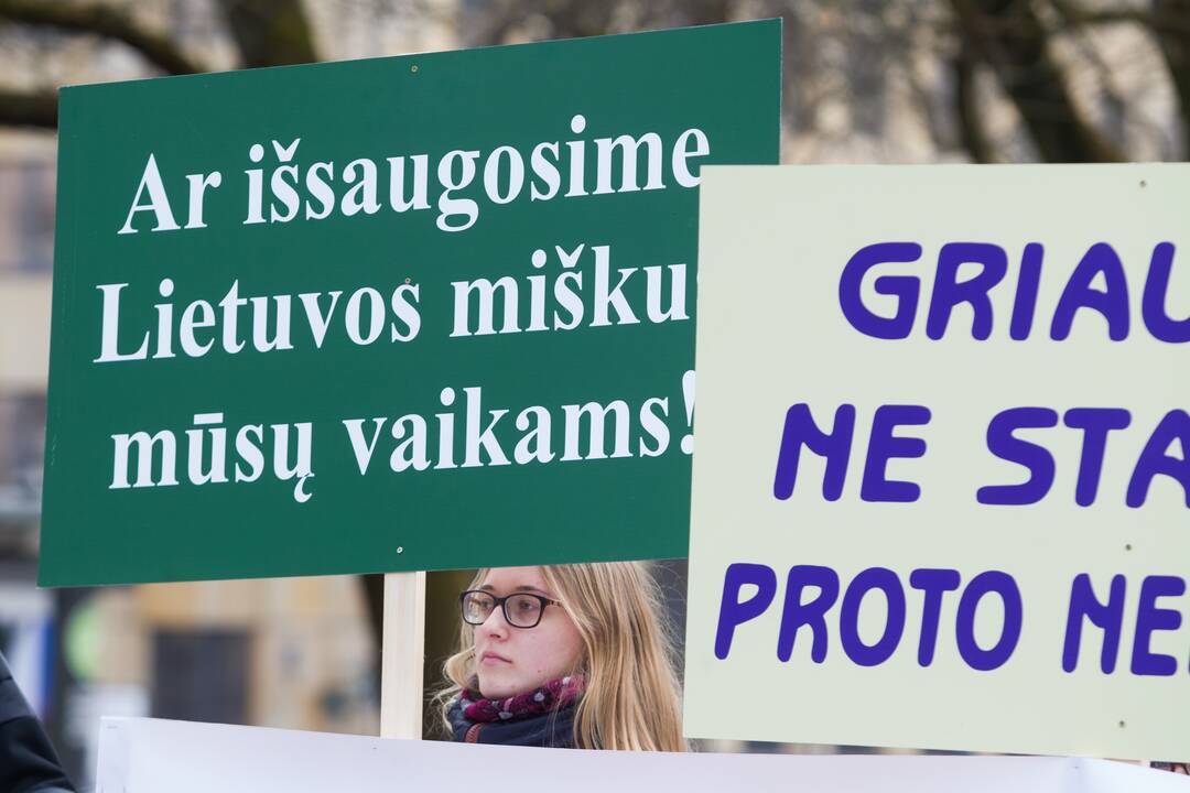 Protestas prieš miškų valdymo reformą