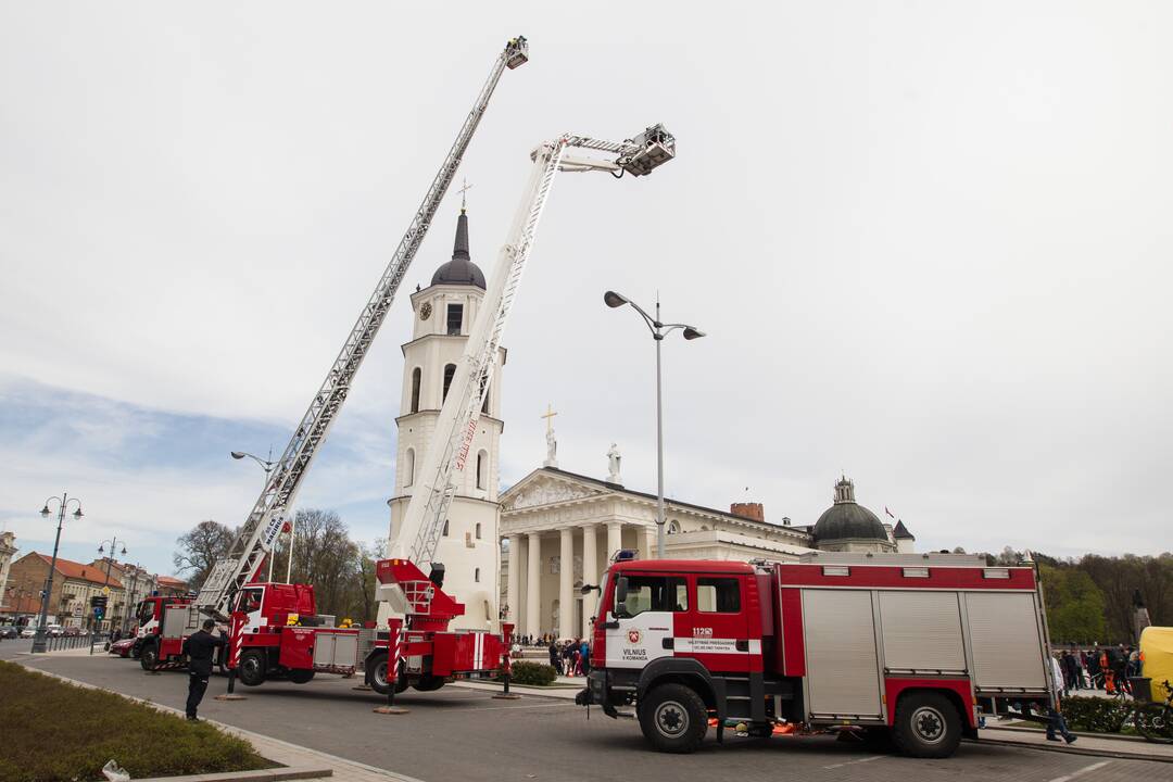 Ugniagesių renginys „Budinti Lietuva“