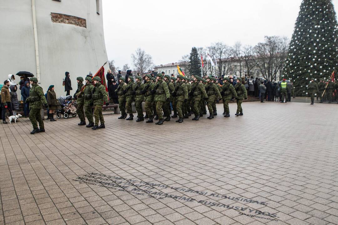 Iškilminga kariuomenės dienos rikiuotė Vilniuje