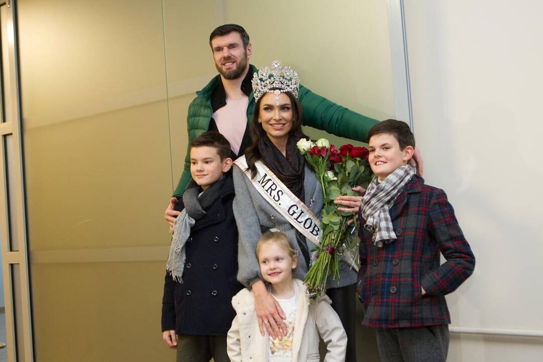 „Misis pasaulis 2018“ T. Lavrinovič sutiktuvės oro uoste