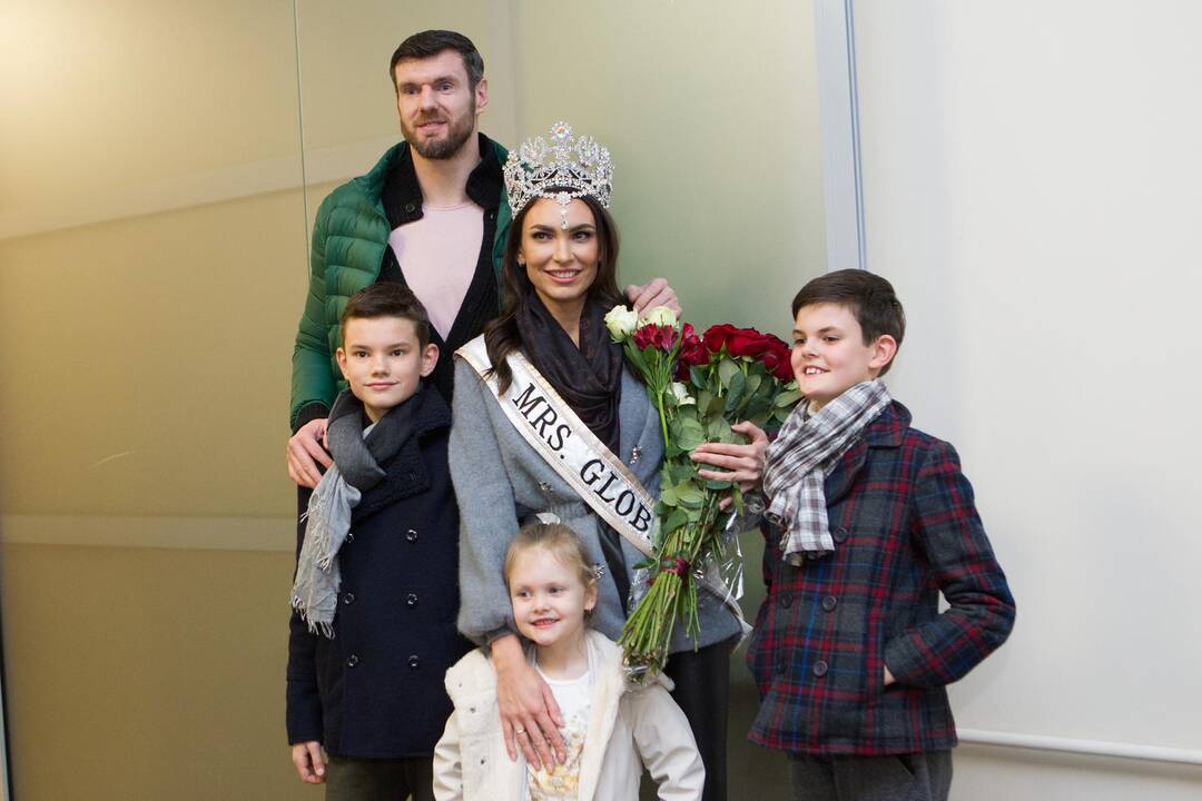 „Misis pasaulis 2018“ T. Lavrinovič sutiktuvės oro uoste