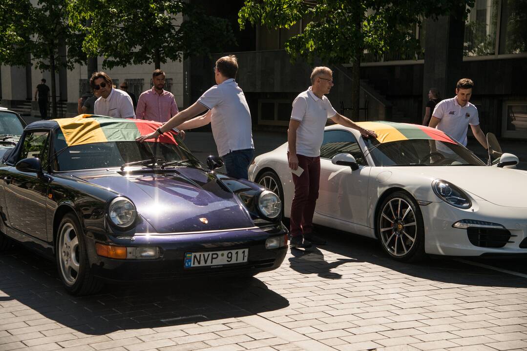 Vilniuje rinkosi „Porsche“ gerbėjai