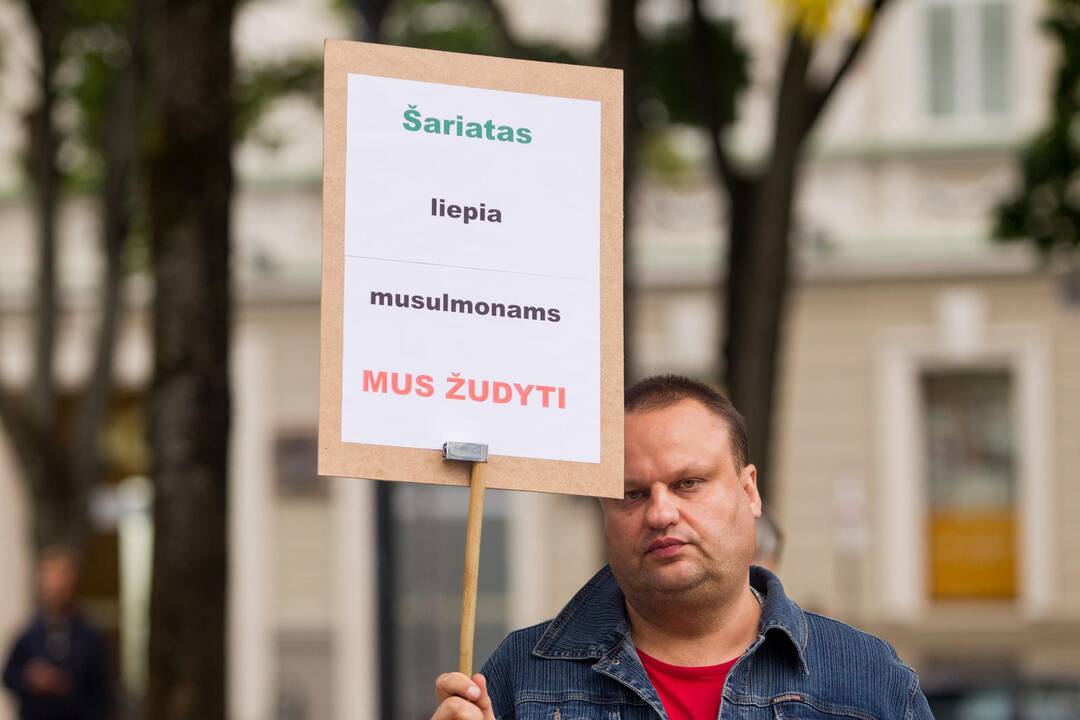 Mitingas prieš imigraciją