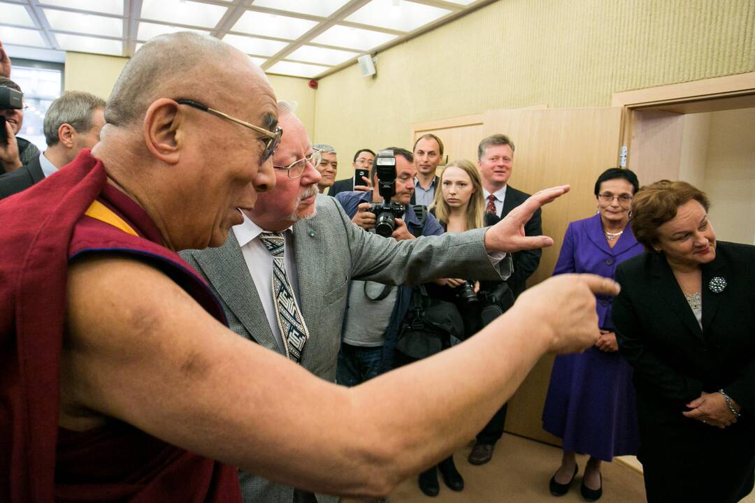 Jo šventenybė Dalai Lama XIV – Seime