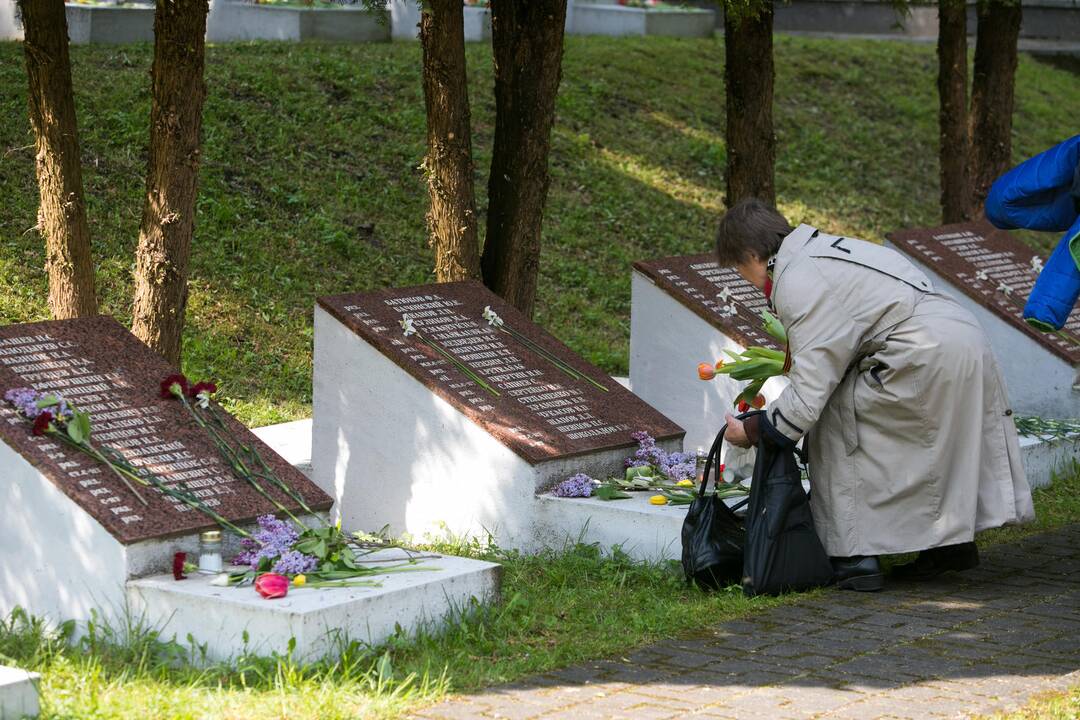 Vilniaus Antakalnio kapinėse tradiciškai paminėta Pergalės diena