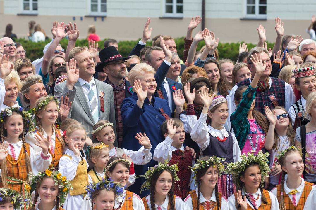 D. Grybauskaitė paskelbė Dainų šventės pradžią