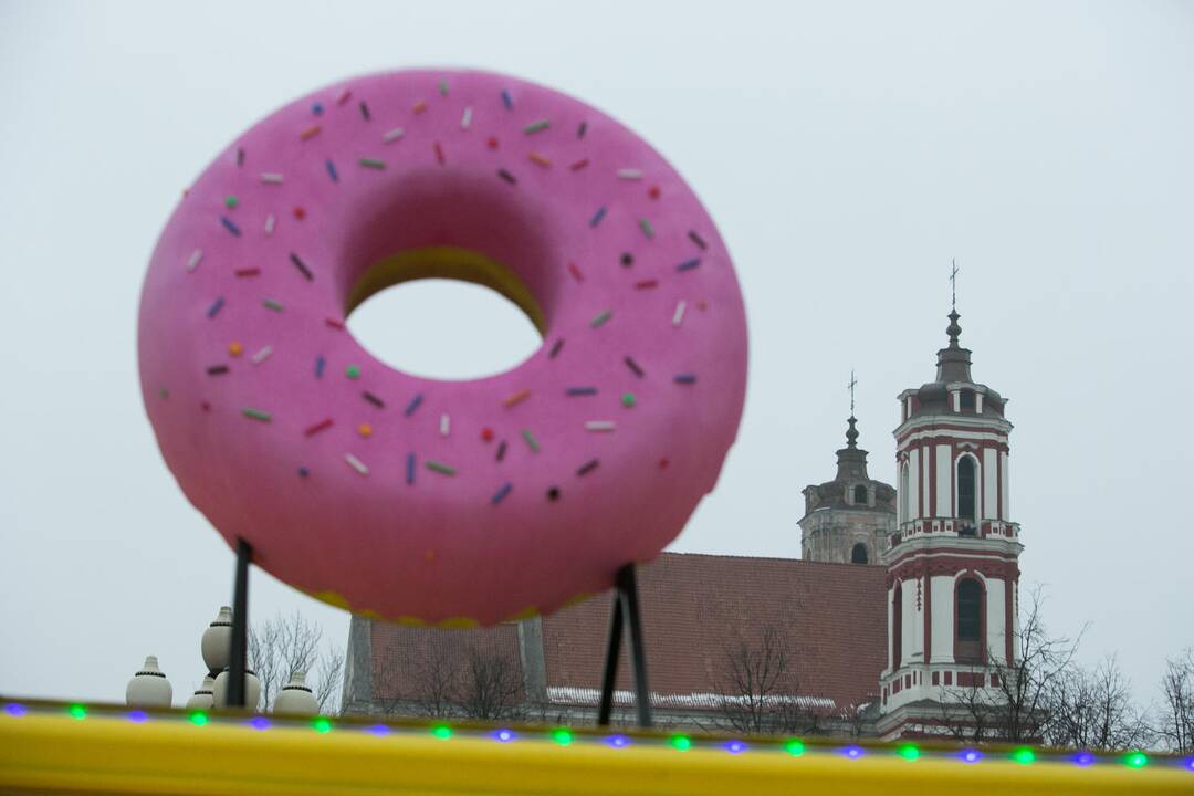 Lukiškių aikštėje jau veikia čiuožykla