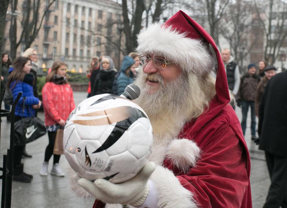 Kelionę pradėjo Kalėdų karavanas