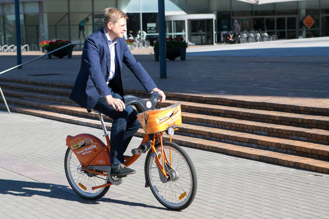 Vilniaus meras skaičiavo kliūtis dviračių takuose