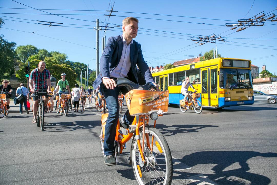 Vilniaus meras skaičiavo kliūtis dviračių takuose