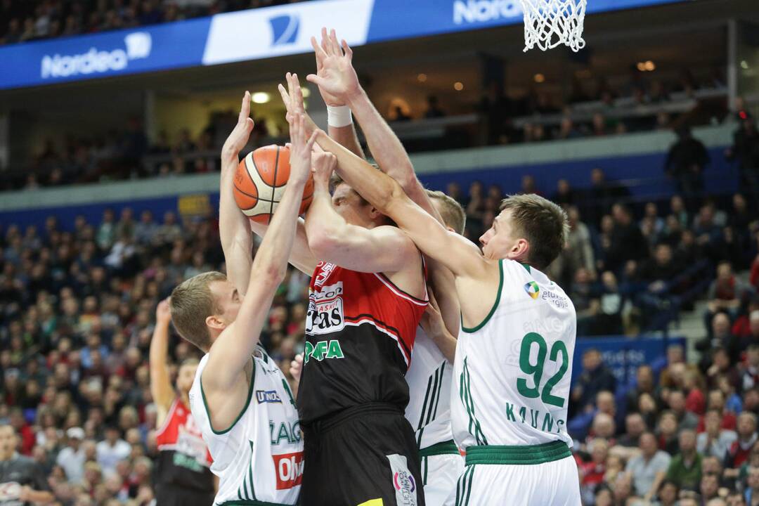 LKL: „Žalgiris“ Vilniuje įveikė „Lietuvos rytą“