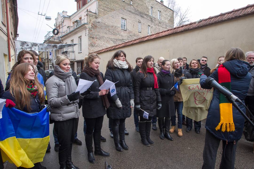 Sostinėje atidengta Užupio Respublikos Konstitucija ukrainiečių kalba