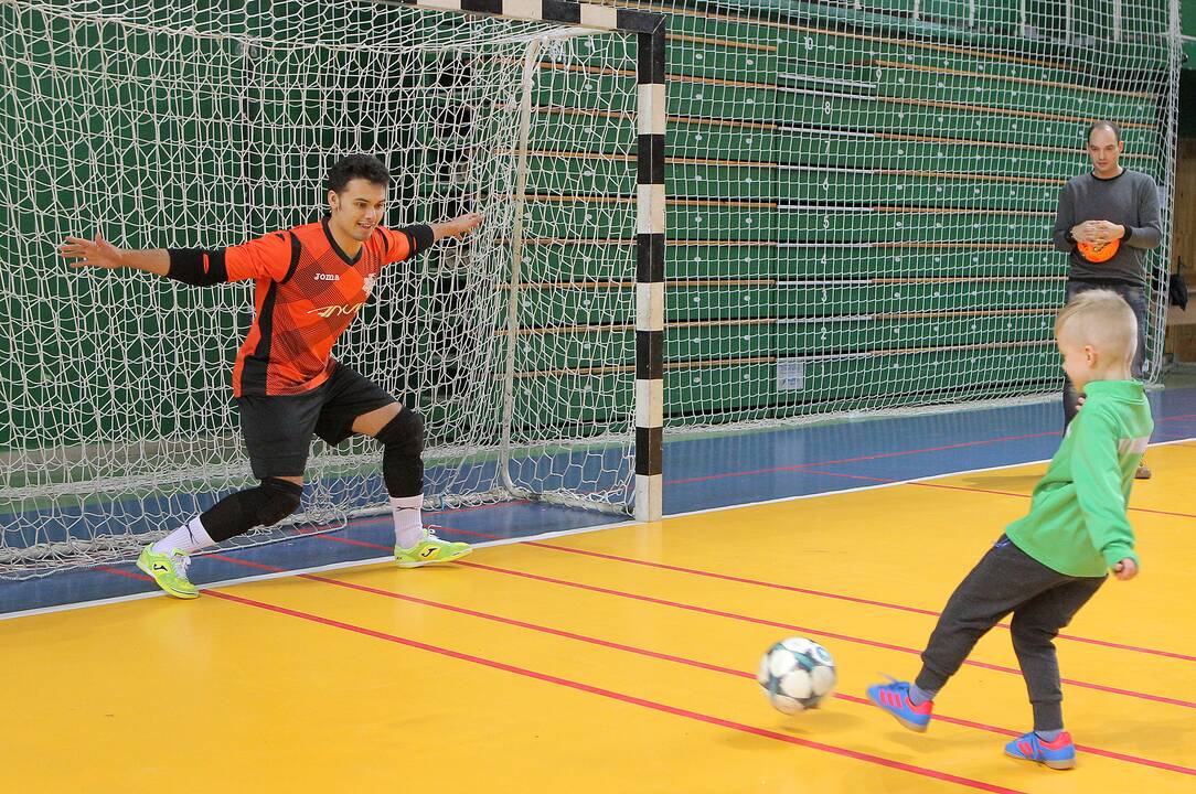 Salės futbolas: BC „Kažkur matyti“ – FK „Vytis“