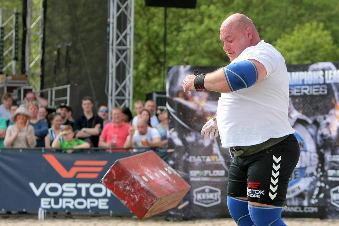 Pasaulio svorių kėlimo į viršų čempionatas