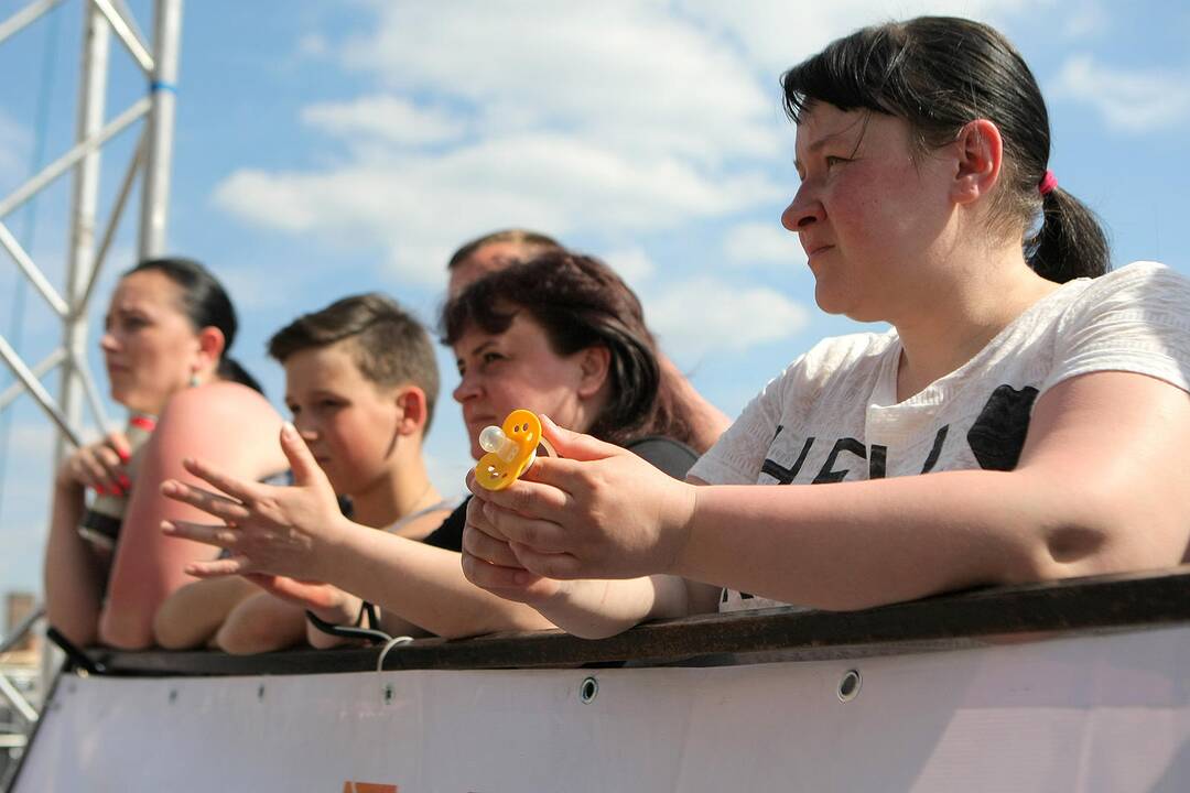 Pasaulio svorių kėlimo į viršų čempionatas