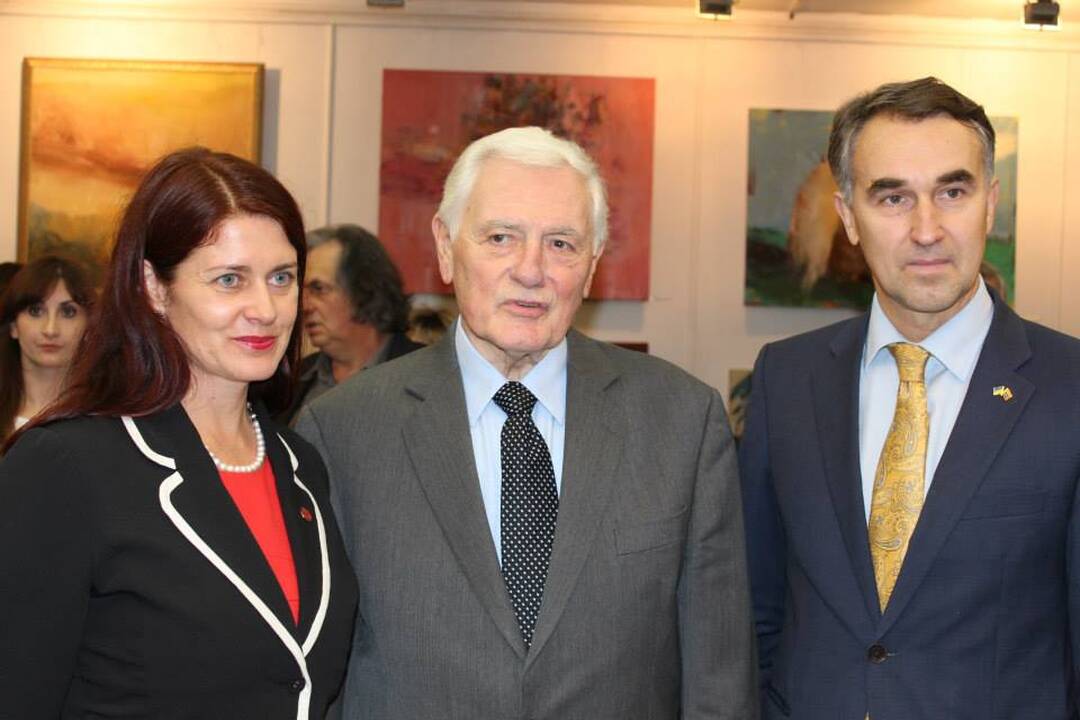 Paramos aukcionas Ukrainai