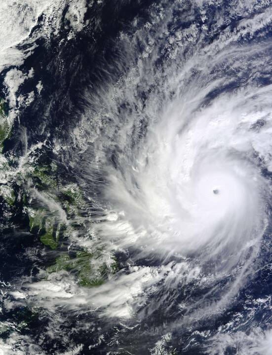 Filipinai ruošiasi supertaifūnui „Haiyan“