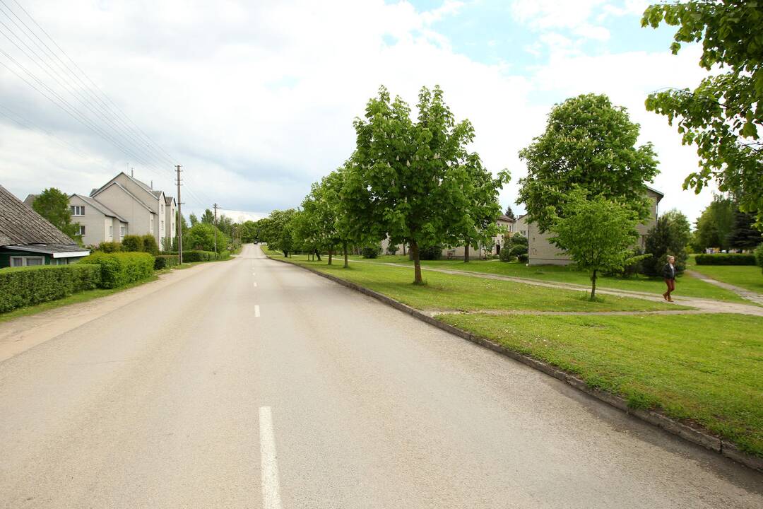 Babtai – tarp Nevėžio ir autostrados
