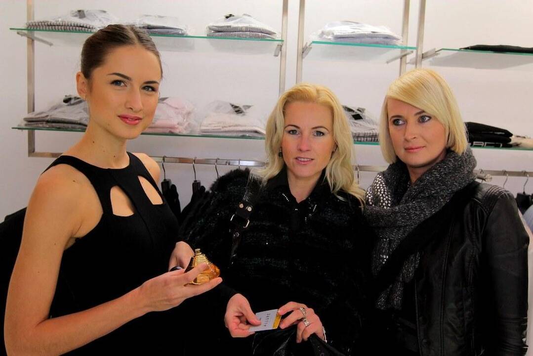 A.Kandelis, Mino ir grupė "Kitokios" demonstravo Italija dvelkiančią kolekciją