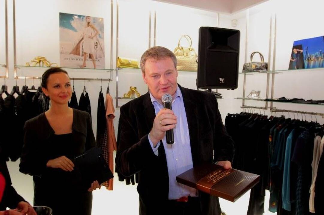 A.Kandelis, Mino ir grupė "Kitokios" demonstravo Italija dvelkiančią kolekciją