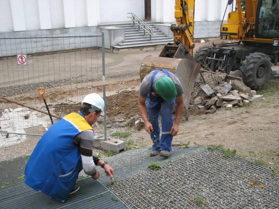 Tvarkant Prisikėlimo bažnyčią – netikėti radiniai