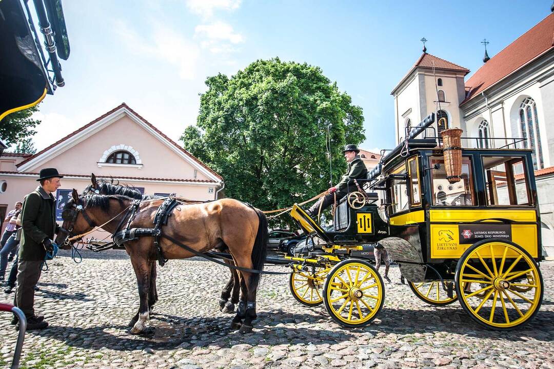 Į Kauną užsuko pašto karietos