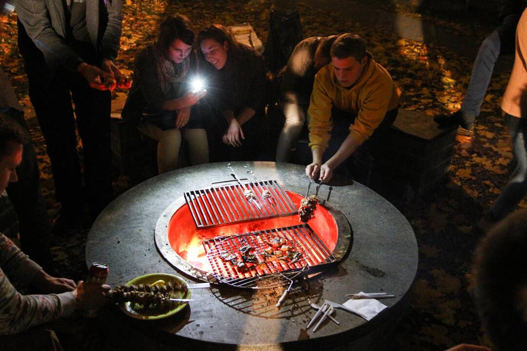 Mėsos kepimo turnyras ktu studentų miestelyje