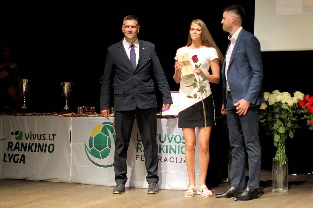 Lietuvos rankinio čempionatų apdovanojimai