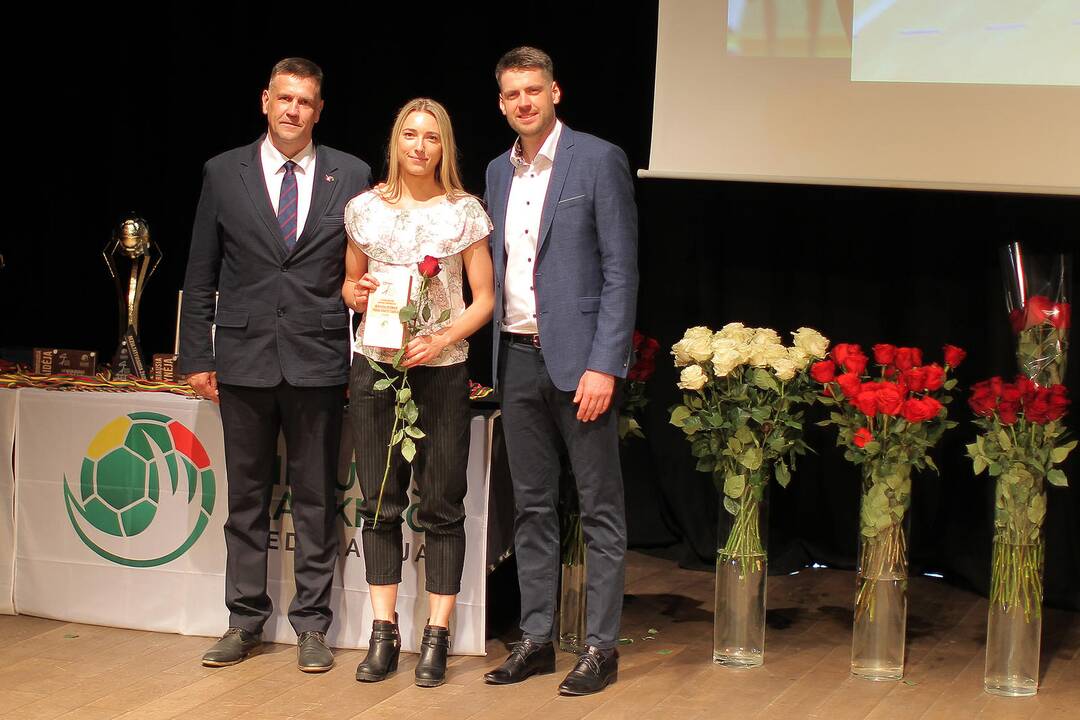 Lietuvos rankinio čempionatų apdovanojimai