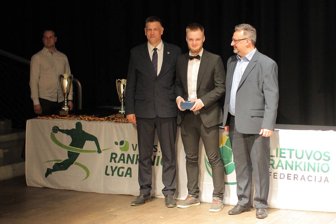 Lietuvos rankinio čempionatų apdovanojimai