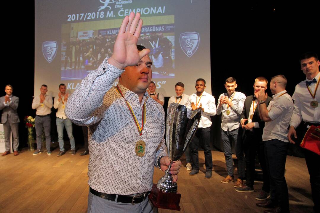 Lietuvos rankinio čempionatų apdovanojimai