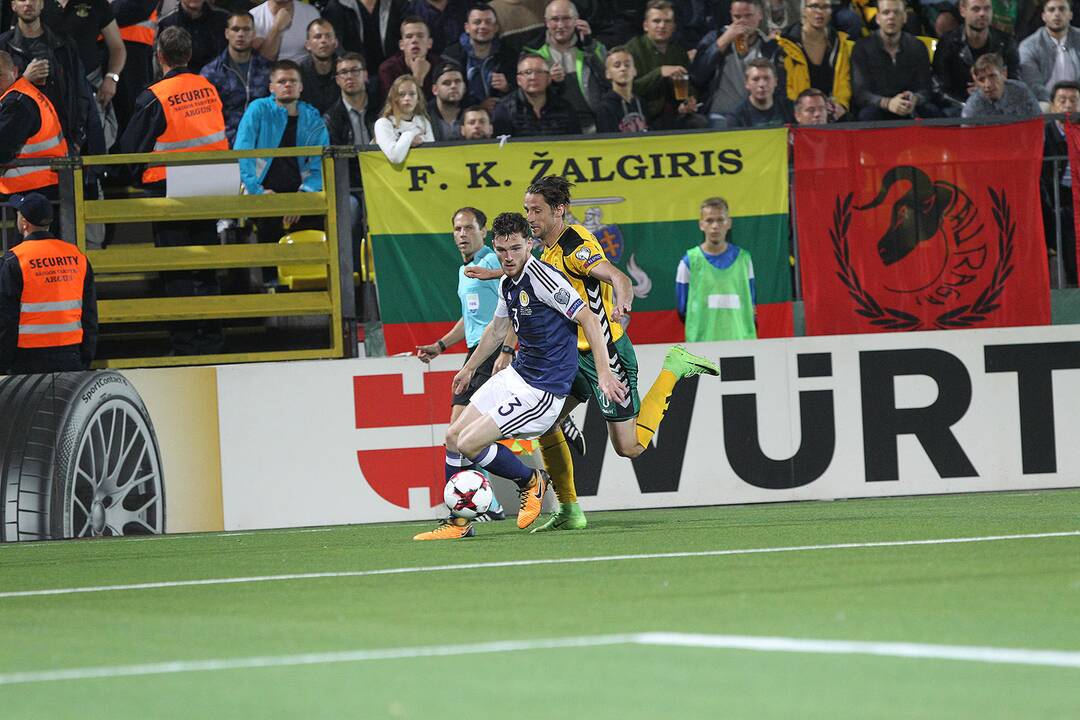 Futbolas: Lietuva – Škotija 0:3