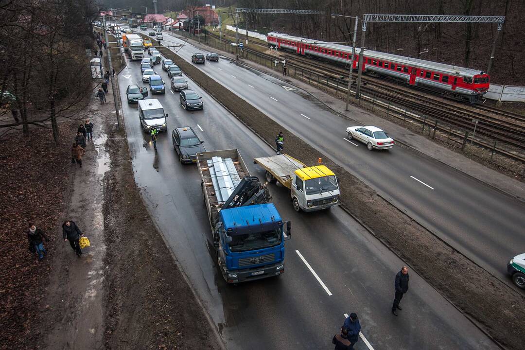 Masinė avarija Tunelio gatvėje