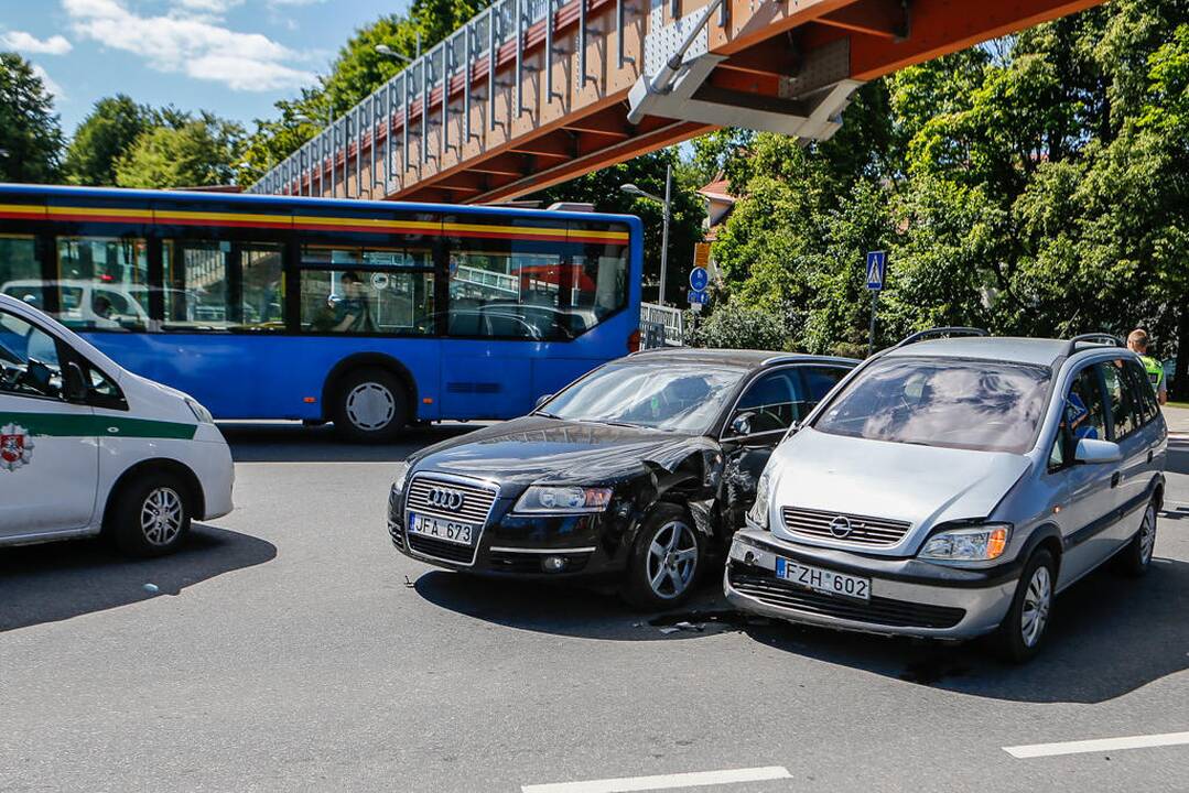 Avarija Priestočio ir Šaulių gatvių sankryžoje