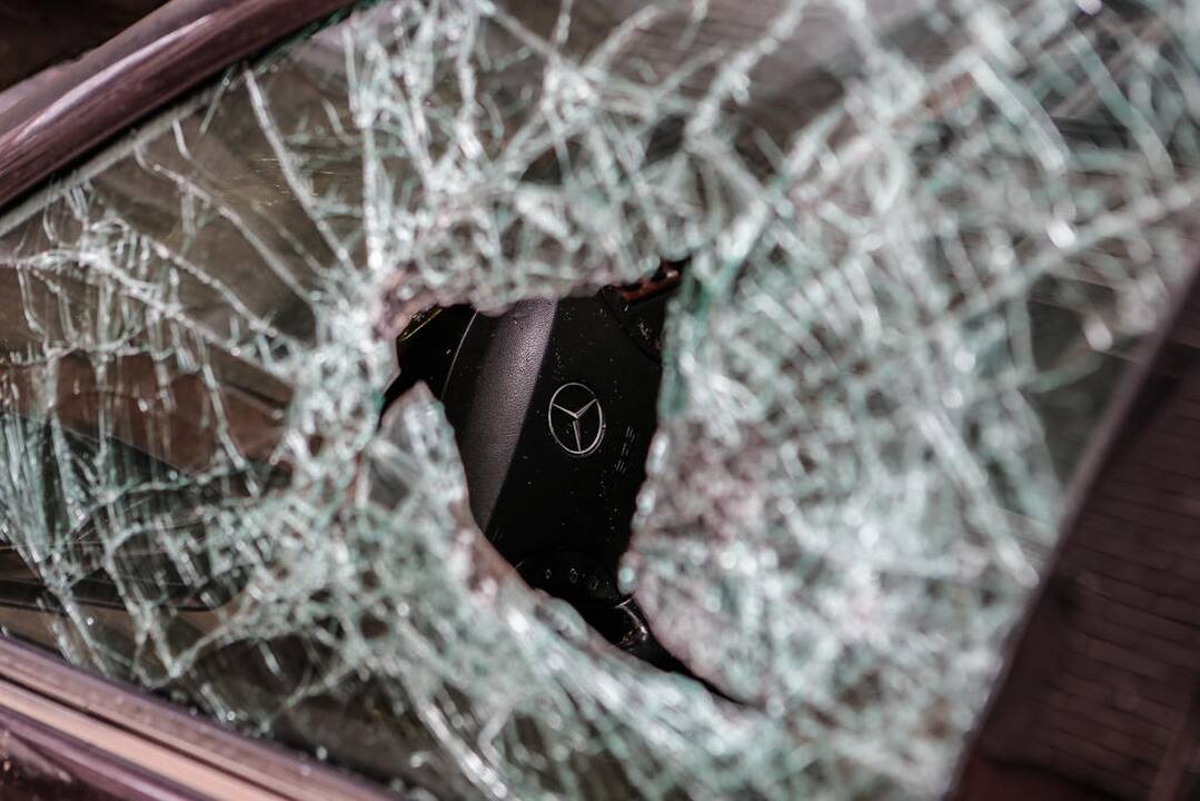 Degė Mercedes Benz