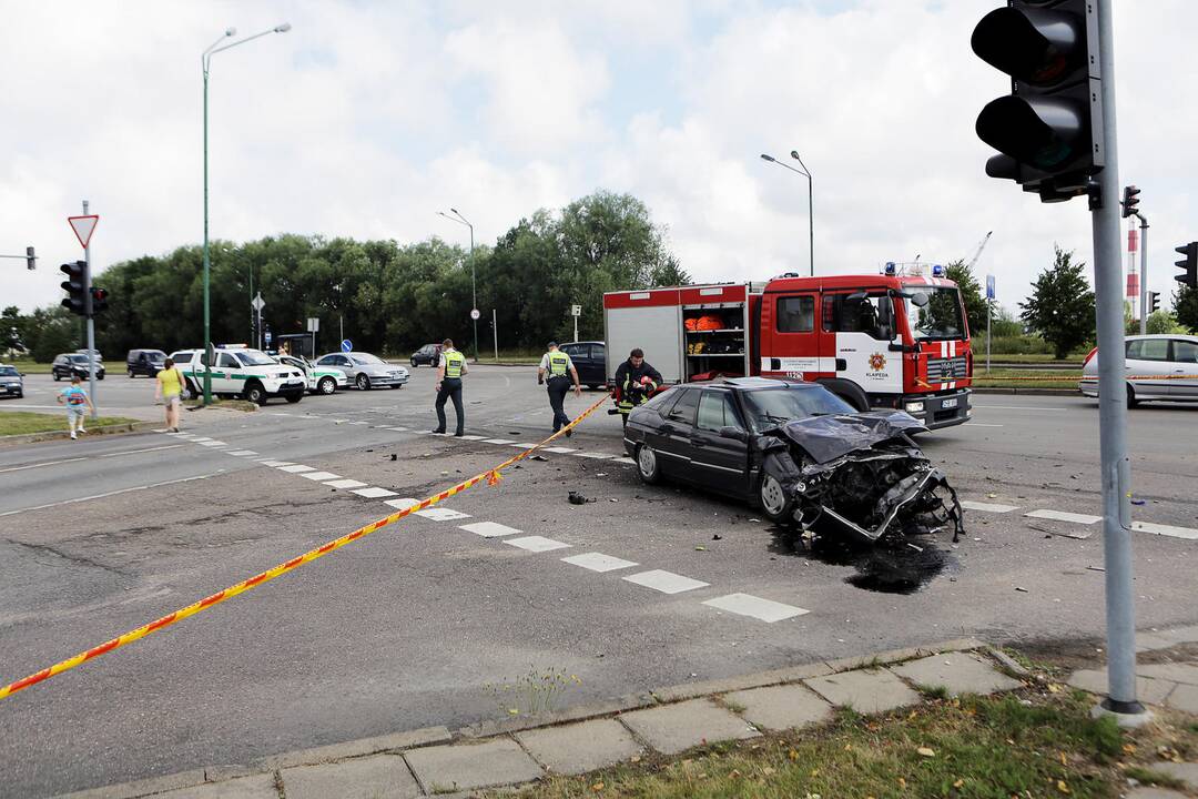 Klaipėdoje - tragiška avarija: žuvo du žmonės